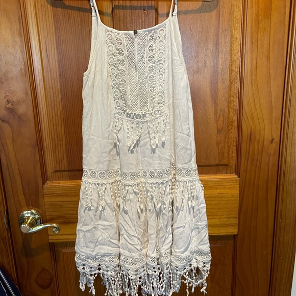 Dress - Picture 1 of 2